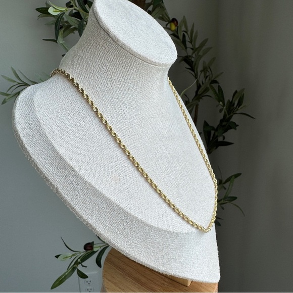 14k Gold Plated Elegant Gold Rope Chain Necklace - Picture 2 of 4